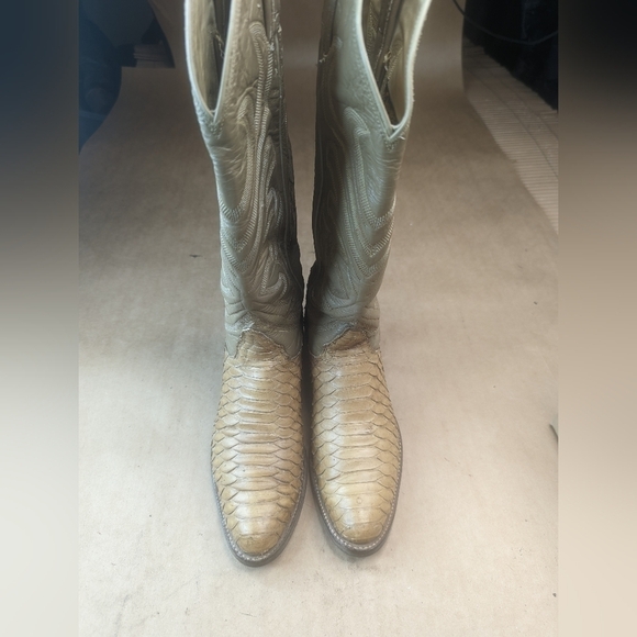 Tony Lama boots Black Label women's sz 4.5B  Exotic Genuine Golden Python Snakes - Picture 2 of 10
